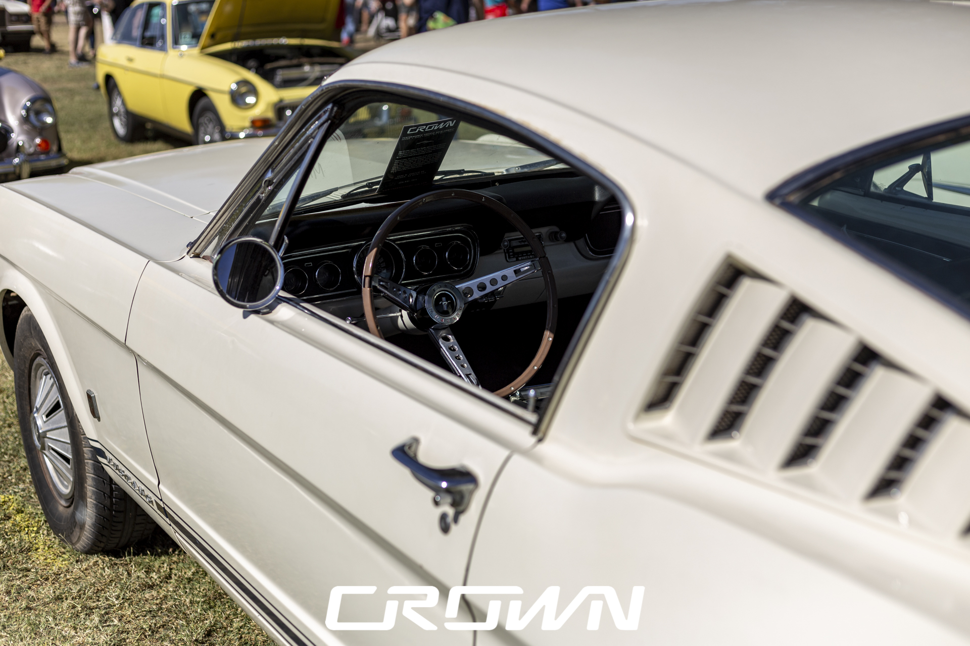 interior 1965 Ford Mustang GT