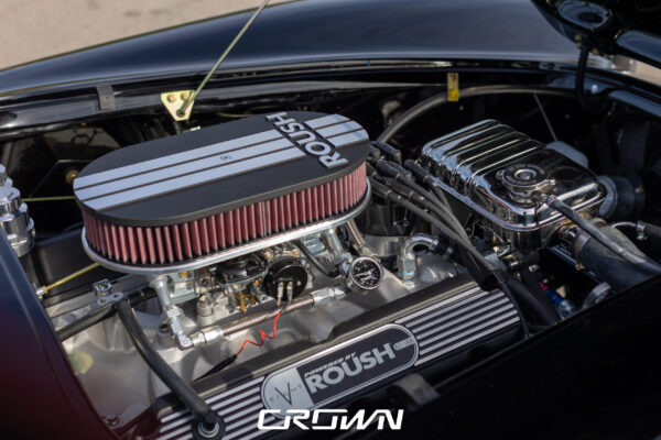 Exterior body line detail on a Superformance MKIII Cobra, chassis SP03627, solid black