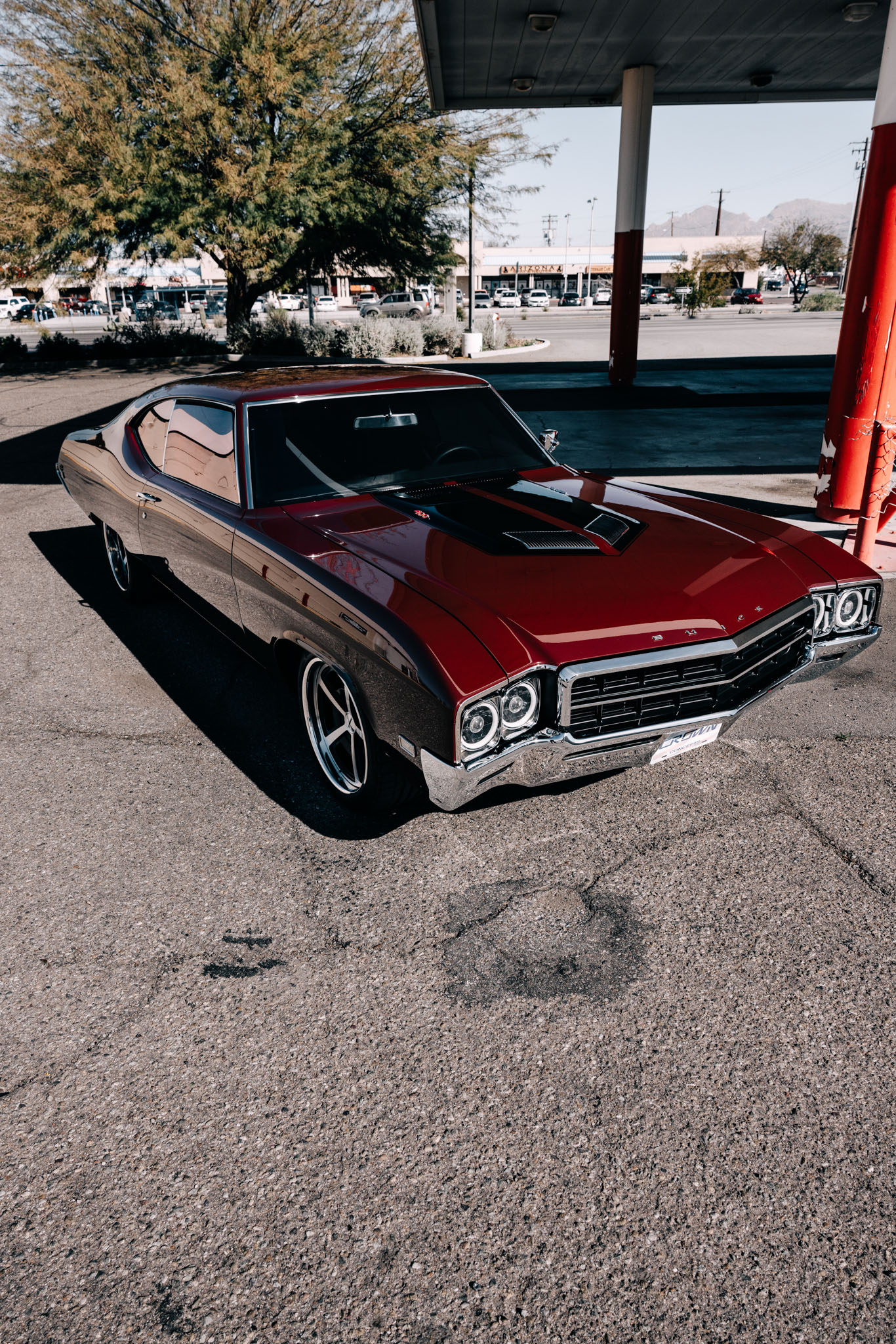 Custom 1969 Buick GS400 driver restomod by Crown Customs Custom 1969 Buick GS400 restomod built by Crown Customs in Tucson, Arizona, with LS376/480 power, 4L70-E automatic transmission, Forgeline wheels, black stripes, and custom interior work.